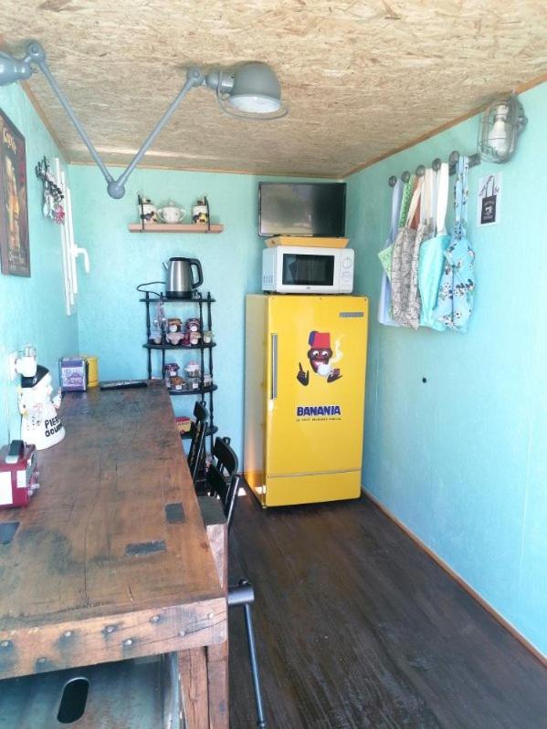Le Pick Up 403 Vintage Otel Oradour-sur-Glane Dış mekan fotoğraf